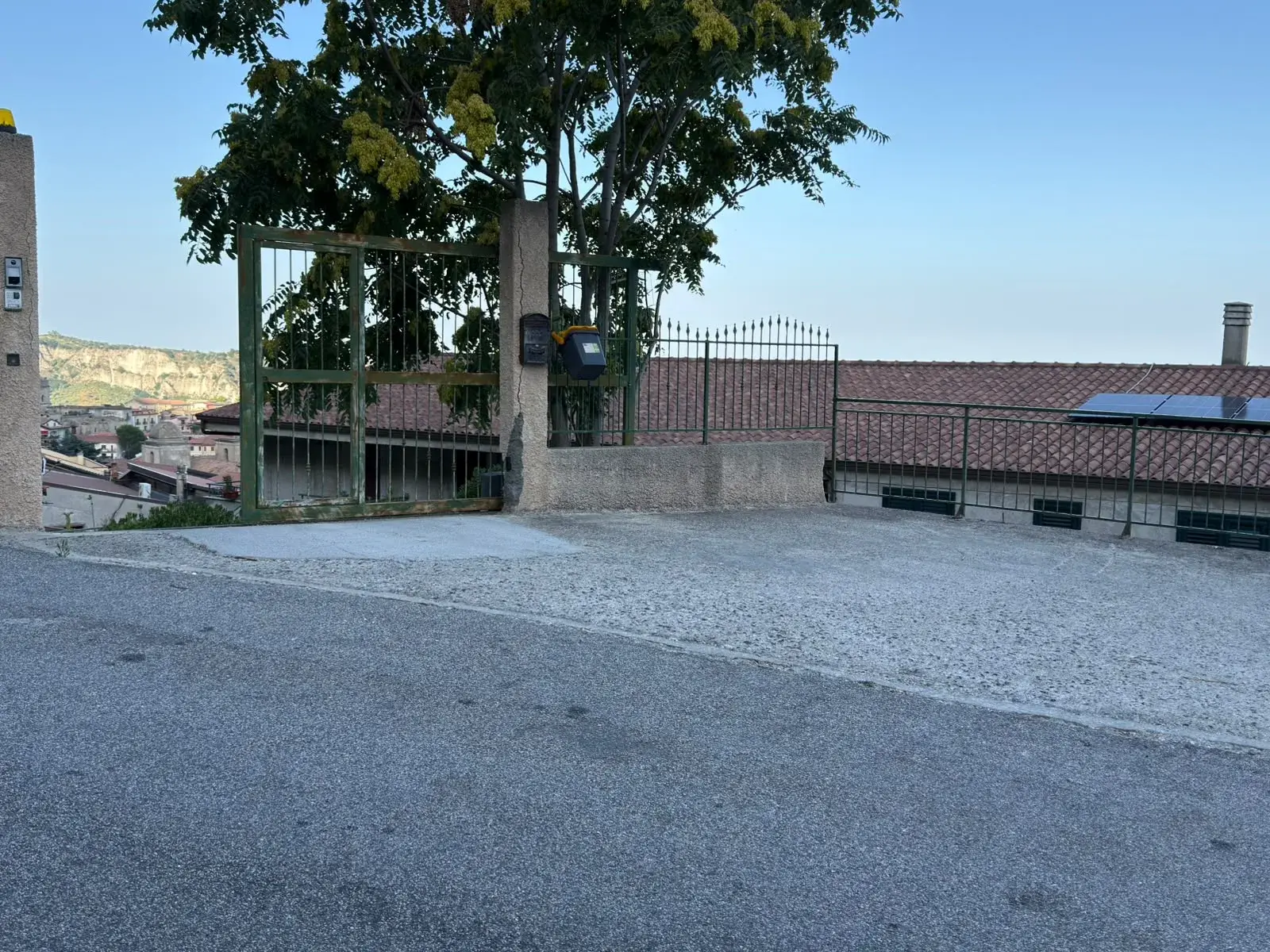 Vista sulla vallata e sul borgo dalle alture di Stilo
